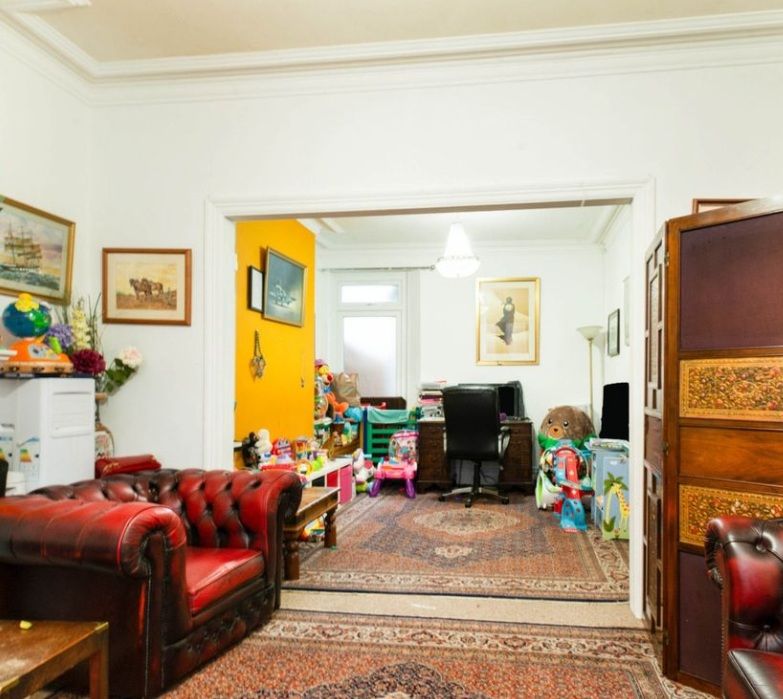 Property photo 2 of 9