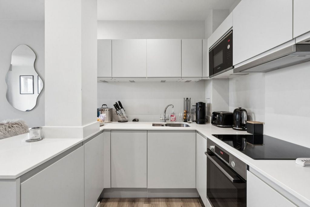 Property photo 2 of 16 Kitchen