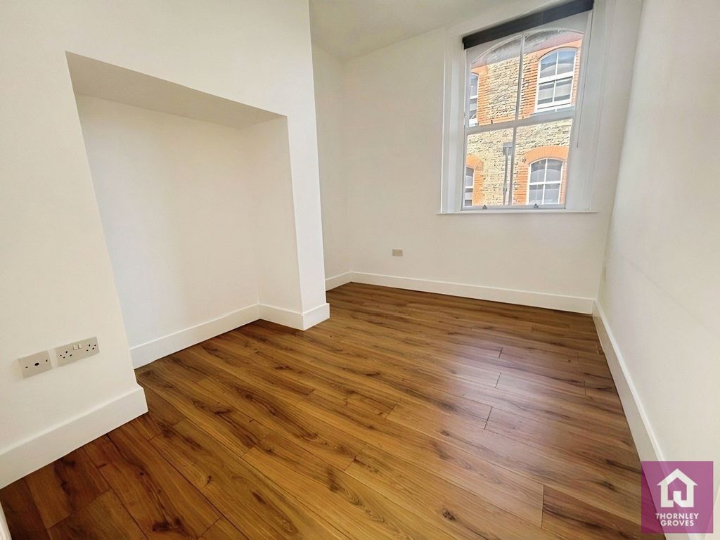 Property photo 2 of 13 Pbox-Img.Jpg