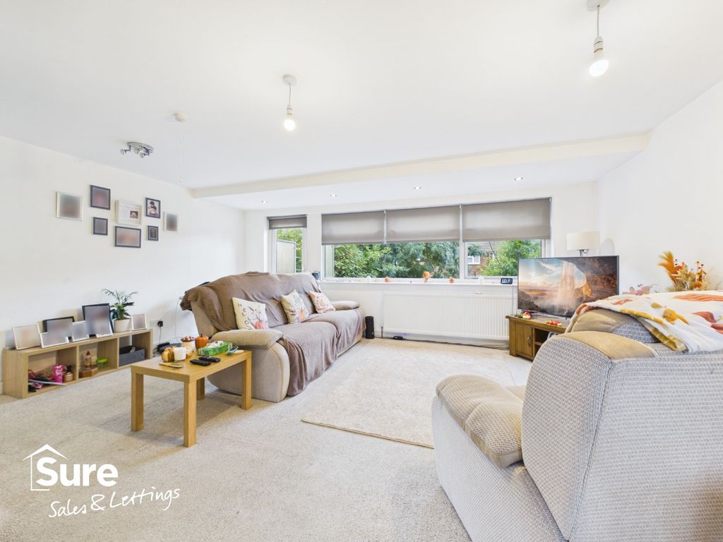Property photo 3 of 36 2193654