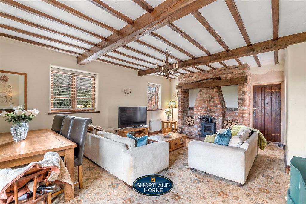 Property photo 3 of 51 4 Wall Hill Crt Updated Wm (29 Of 32).Jpg