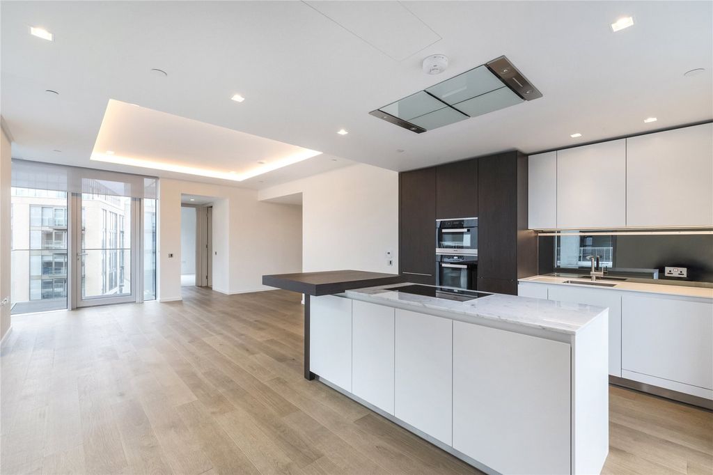 Property photo 1 of 13 Kitchen