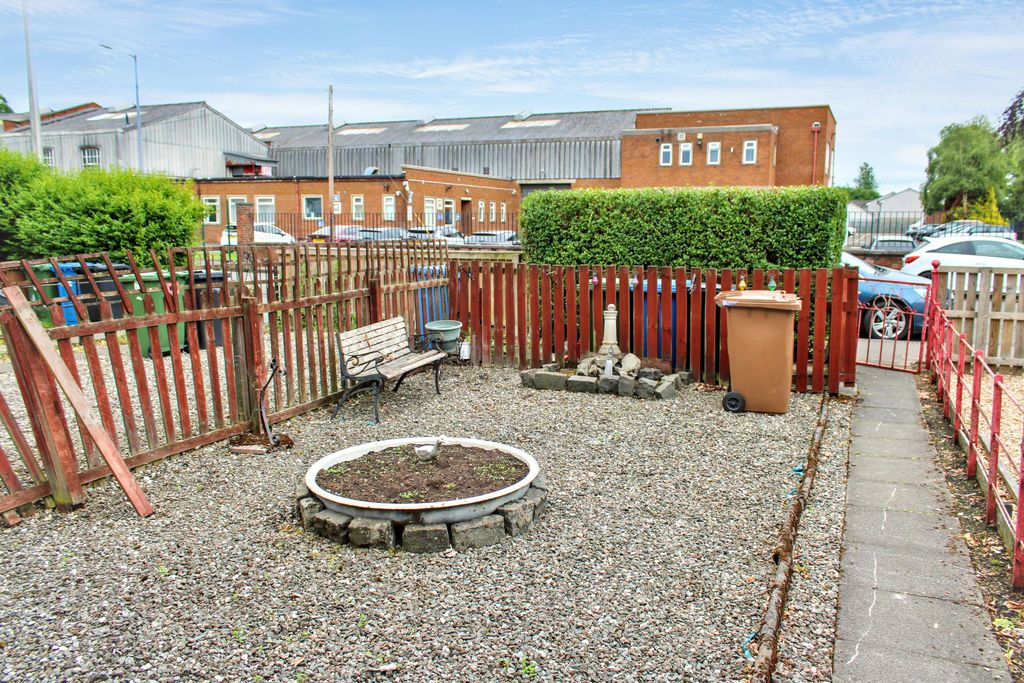 Property photo 2 of 11 Photo 7