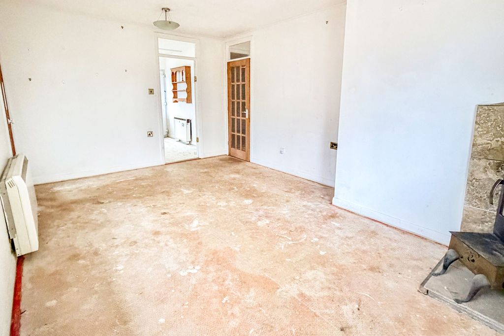 Property photo 2 of 15 13 Perrys Gardens, West Hill, Ottery Saint Mary Ex11 1Xa