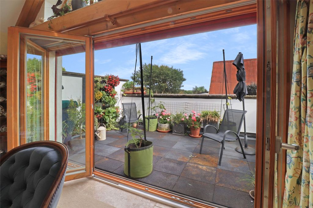 Property photo 1 of 26 1 - Picture No. 35