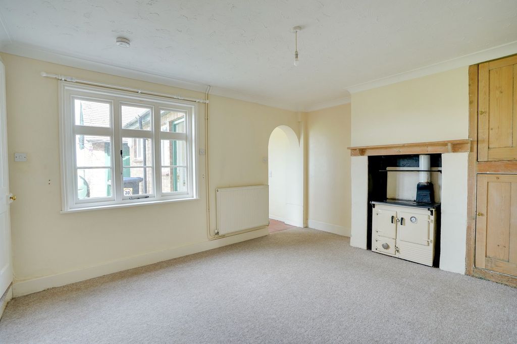 Property photo 3 of 13