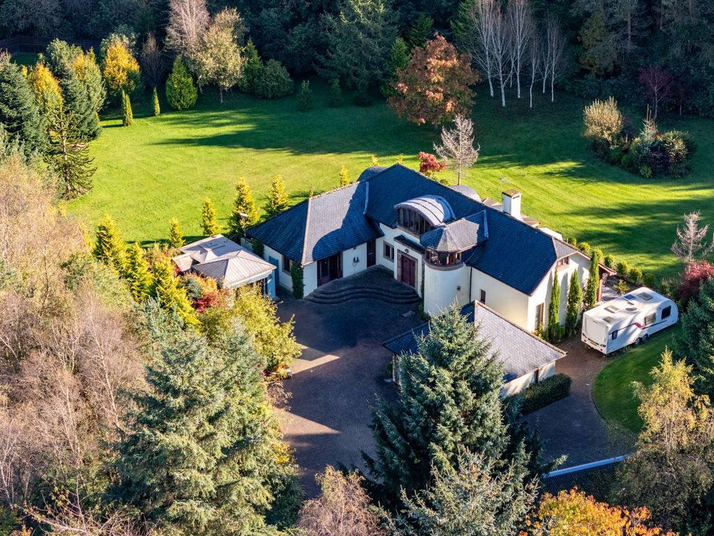 Property photo 1 of 30