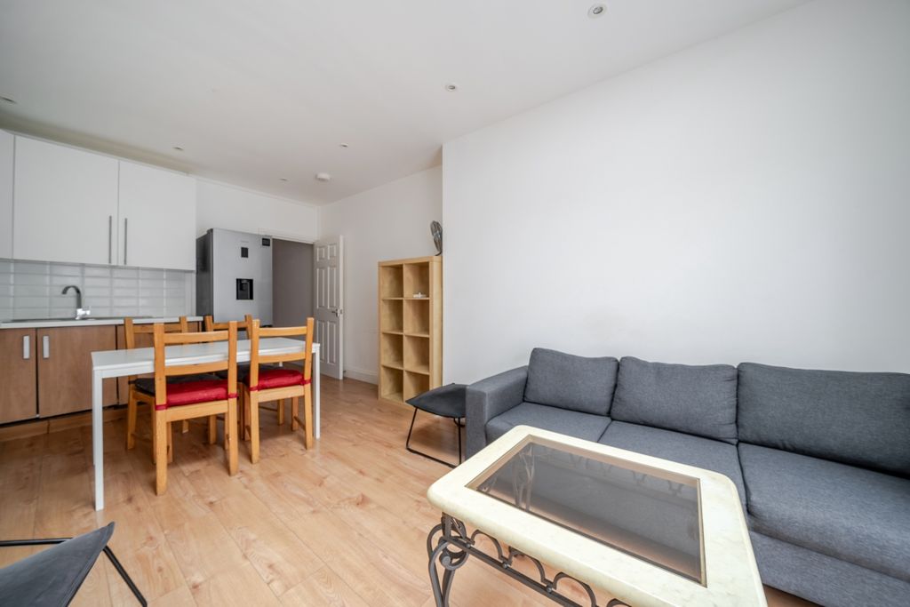 Property photo 2 of 12 1418617-9-699c3Da...