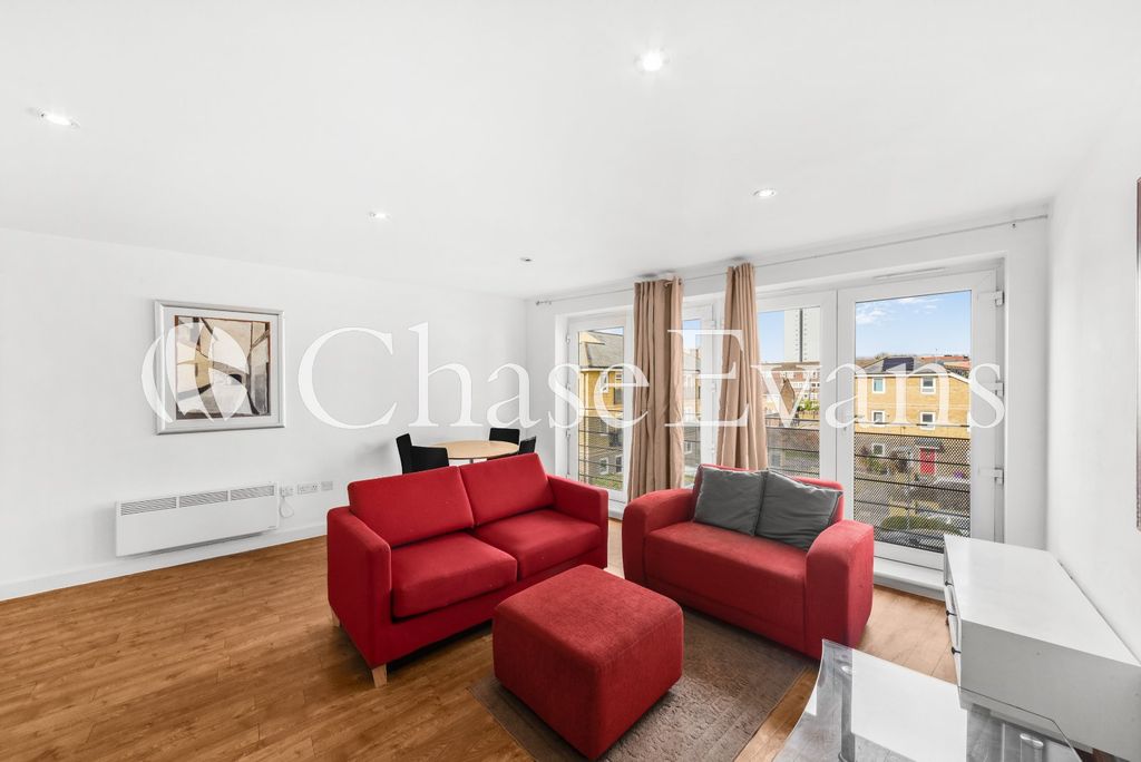 Property photo 3 of 10 Living Area