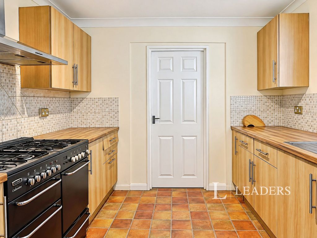 Property photo 2 of 14 Pbox-Img.Png
