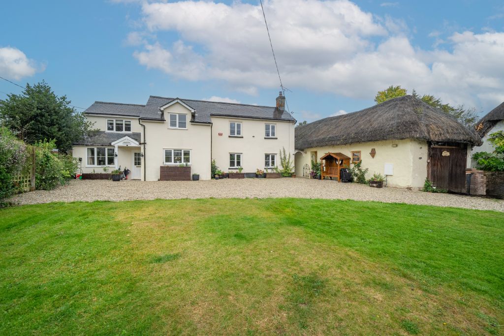 Property photo 1 of 29