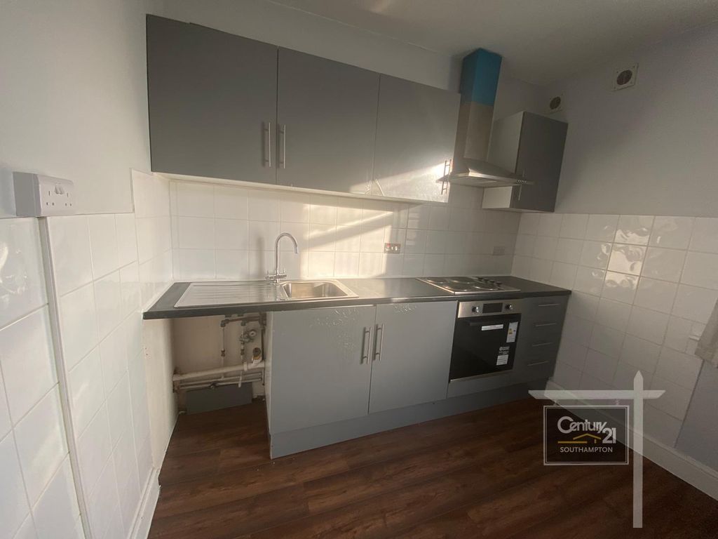 Property photo 2 of 3