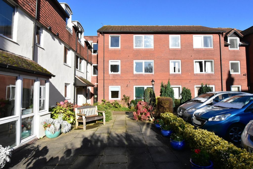 Property photo 1 of 7