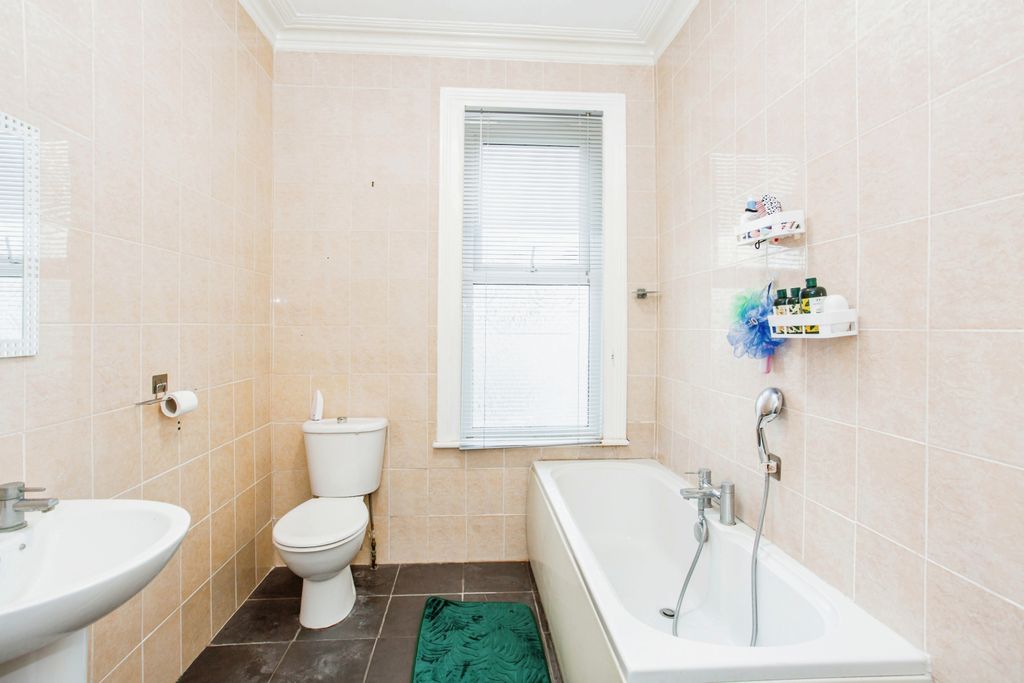 Property photo 3 of 11 Photography