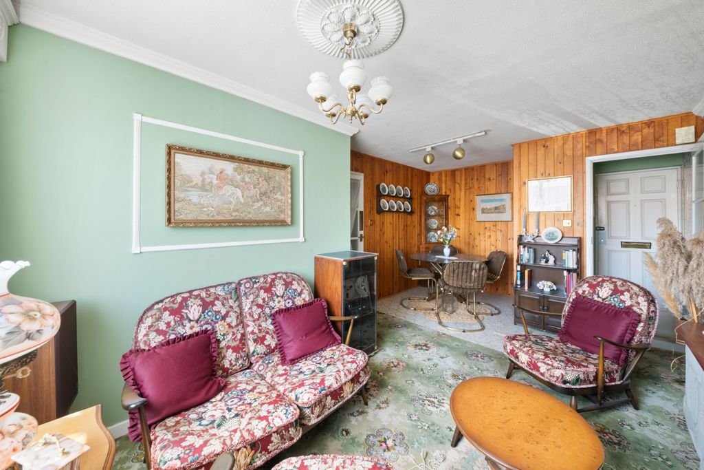 Property photo 1 of 11 Photo 1