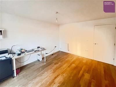 Property photo 3 of 9 Lounge