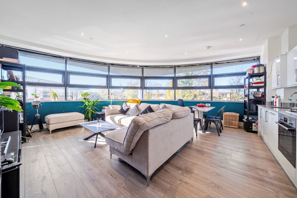 Property photo 2 of 16 Living Room