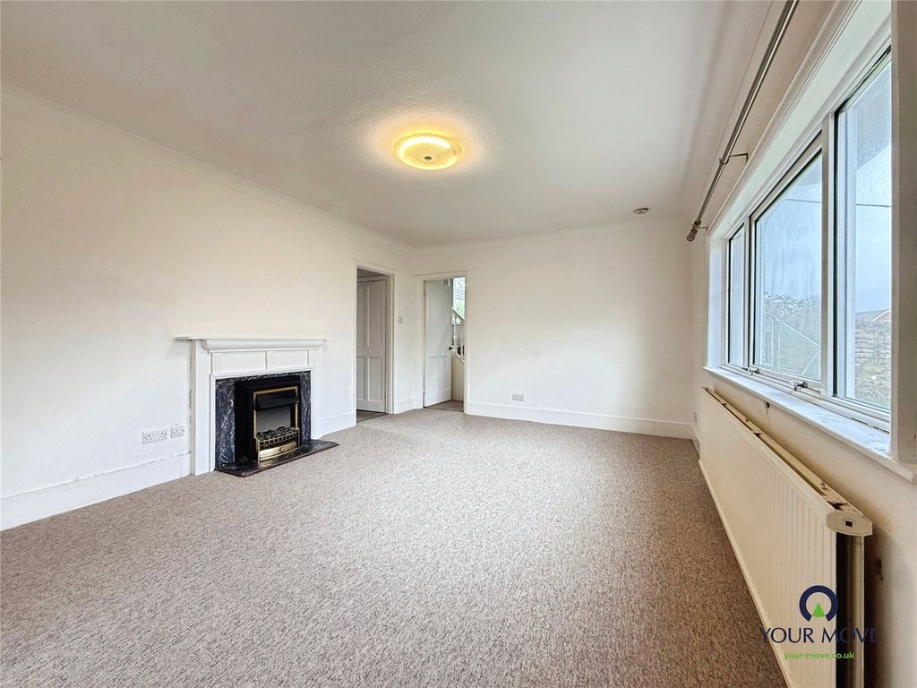 Property photo 3 of 20 Picture No. 06