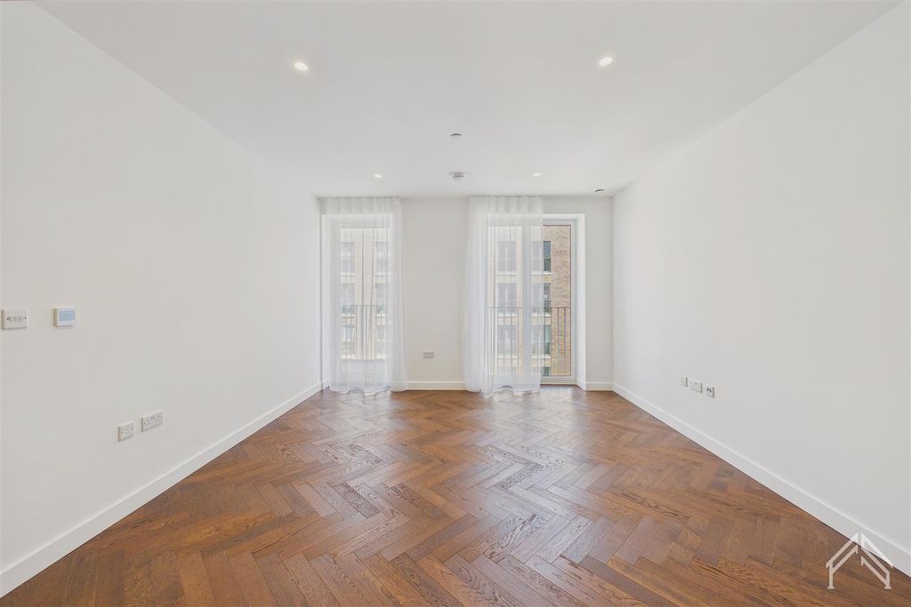 Property photo 3 of 22 3.Jpg