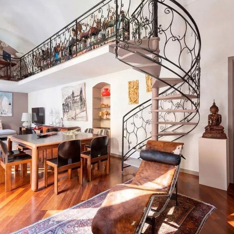 Property photo 1 of 16 Stylish Apartment In Milano, Lombardia