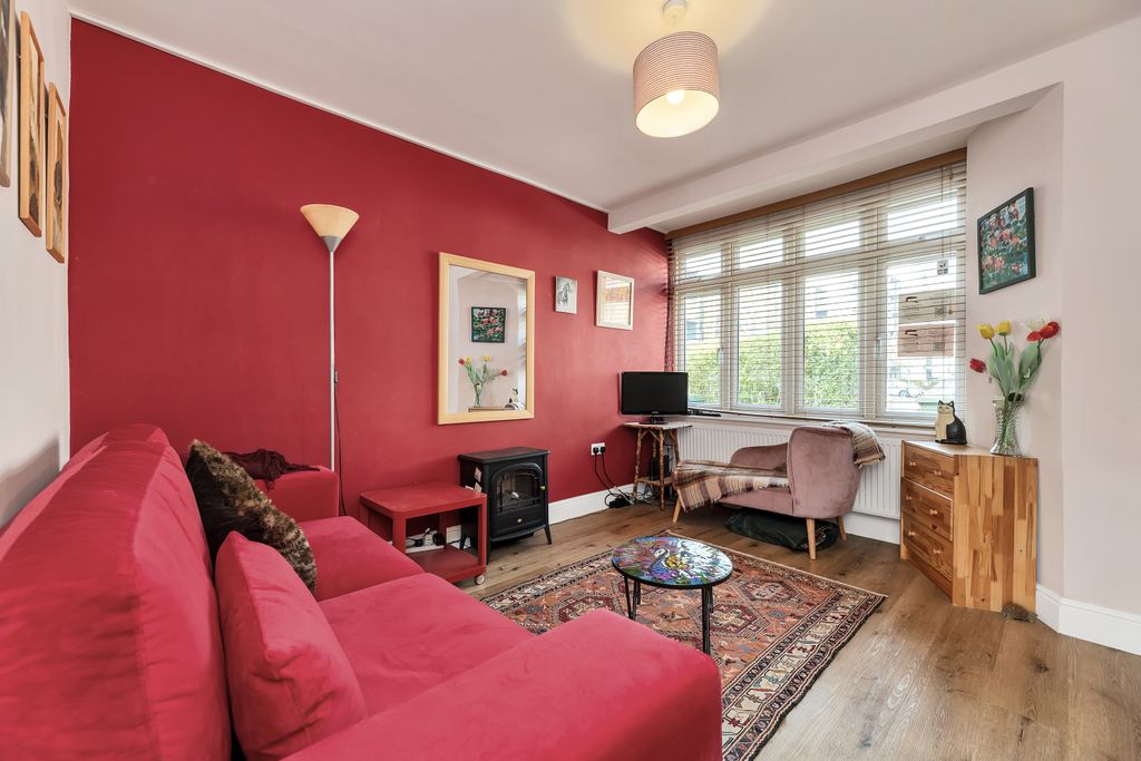 Property photo 2 of 20 Living Room