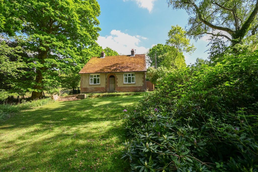 Property photo 1 of 12