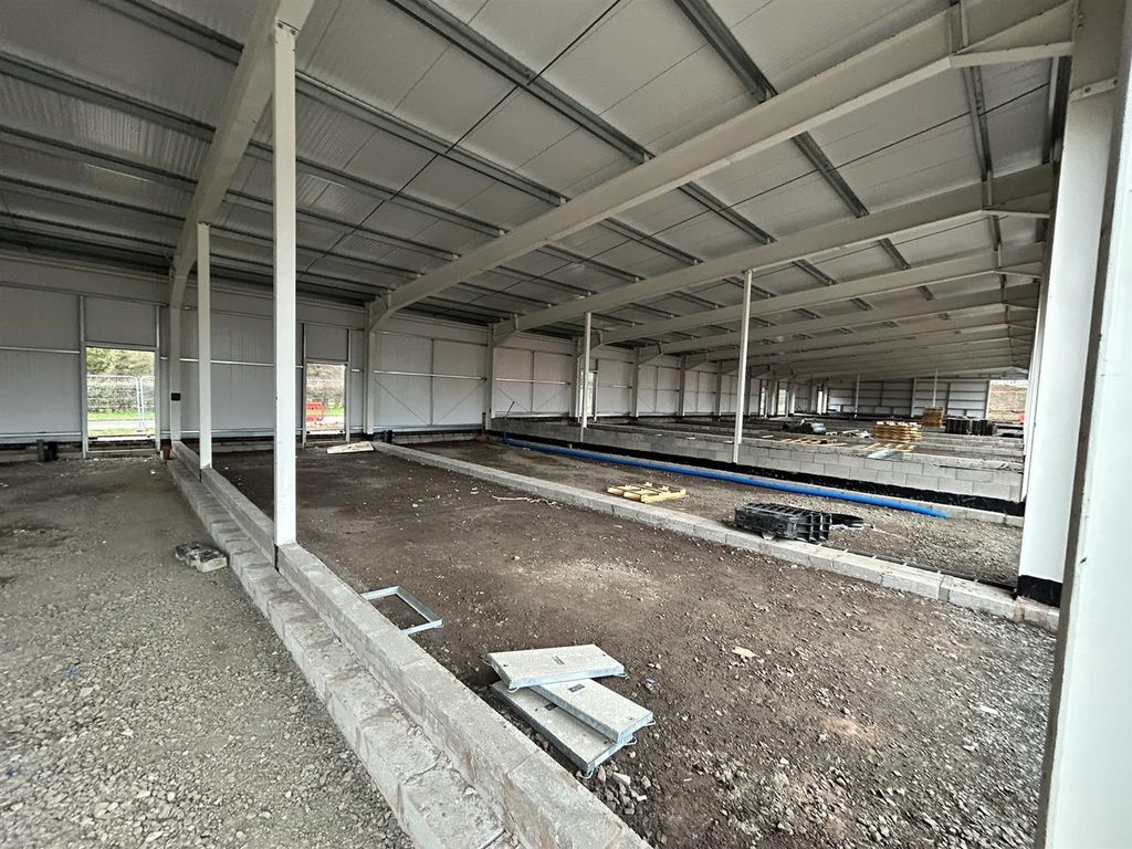 Property photo 2 of 11 Internals.Jpeg