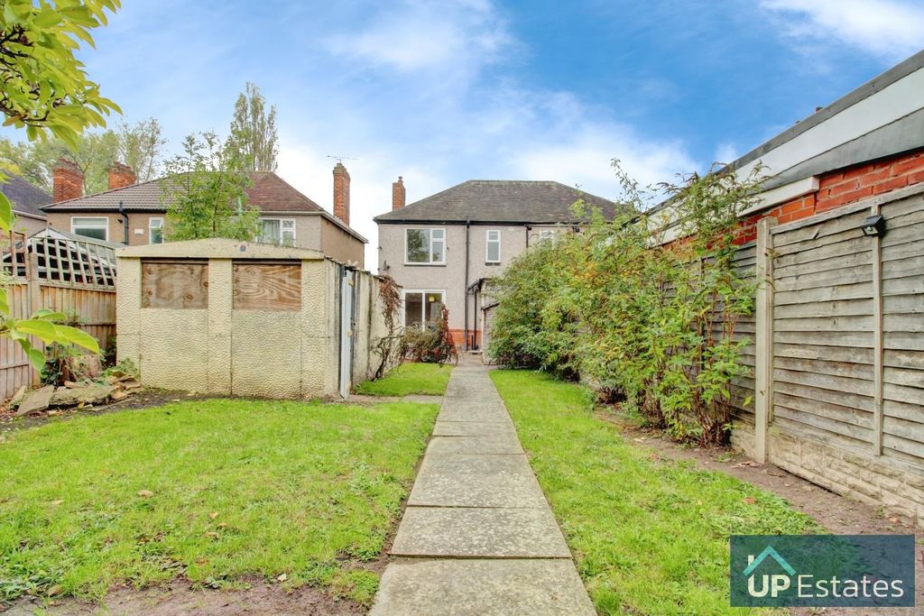 Property photo 2 of 22