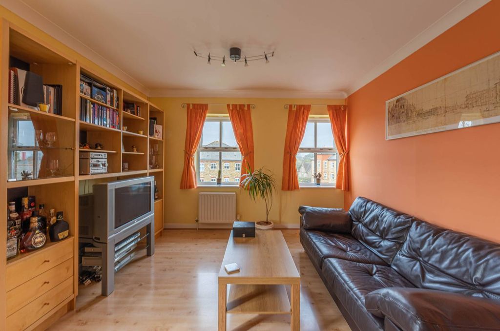 Property photo 1 of 13