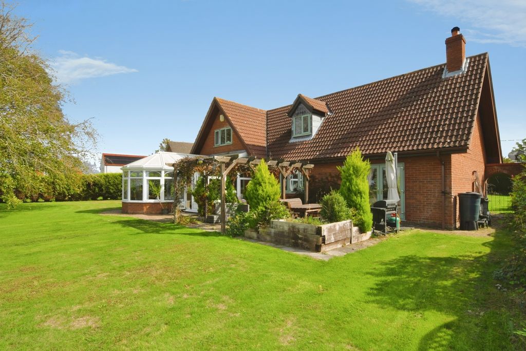 Property photo 3 of 7 Pbox-Img.Jpg