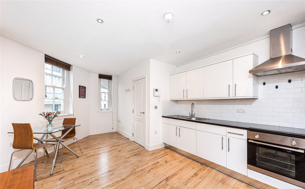 Property photo 3 of 7 Picture No. 09