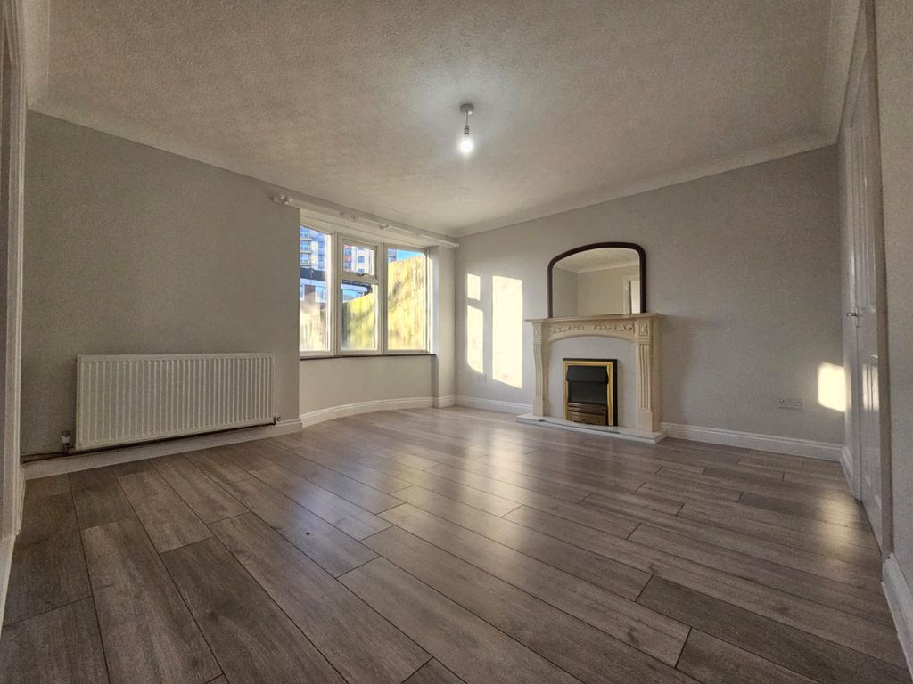 Property photo 2 of 20 Front