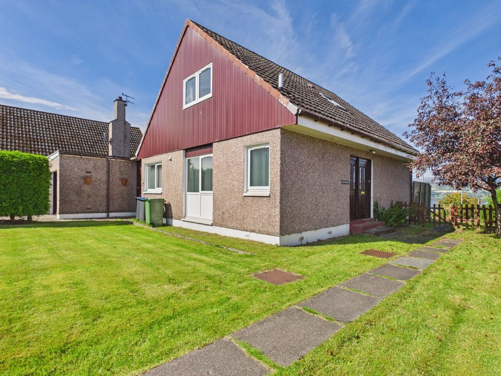 Property photo 2 of 46