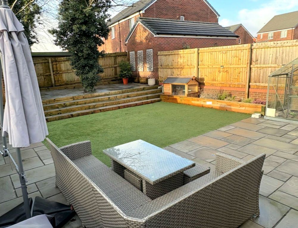 Property photo 2 of 24 Outside