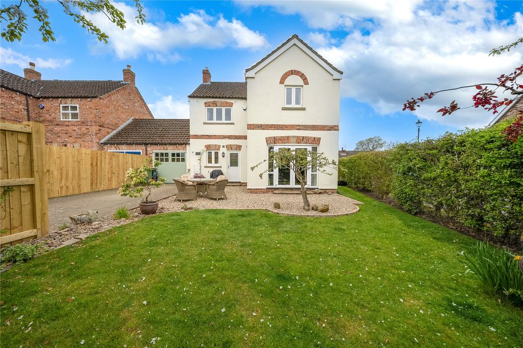Property photo 1 of 20 Picture No. 23