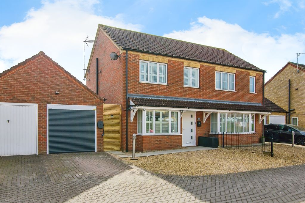 Property photo 1 of 17