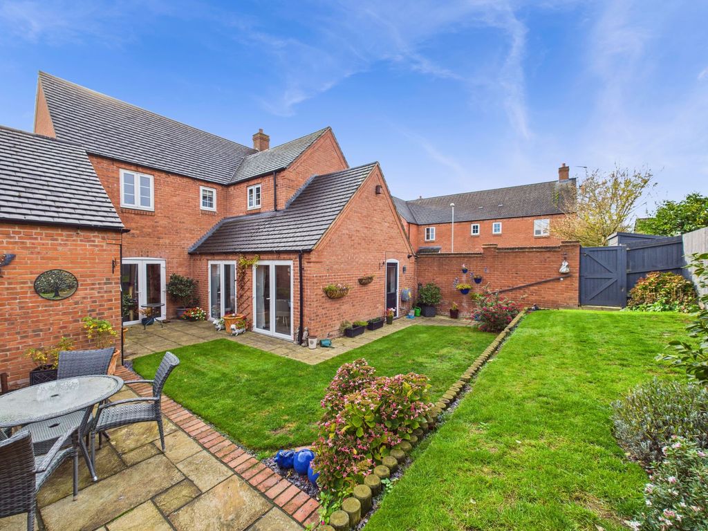 Property photo 2 of 30