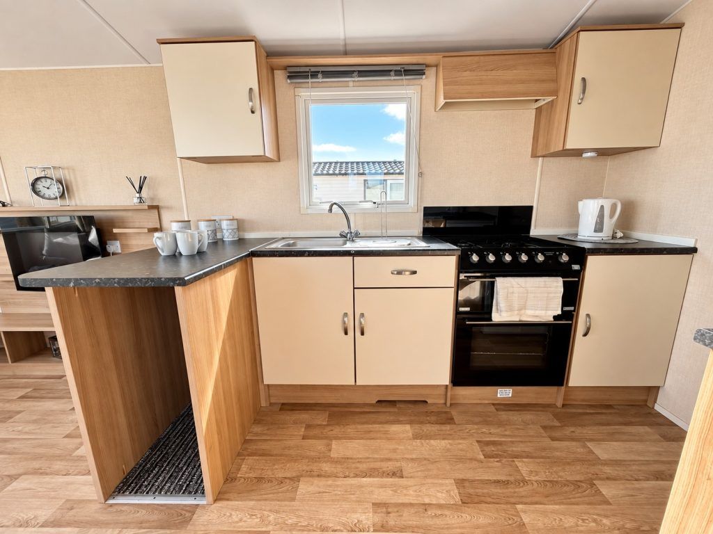 Property photo 3 of 6 Atlas Moonstone 2014 Vs602094 150304624.Jpeg