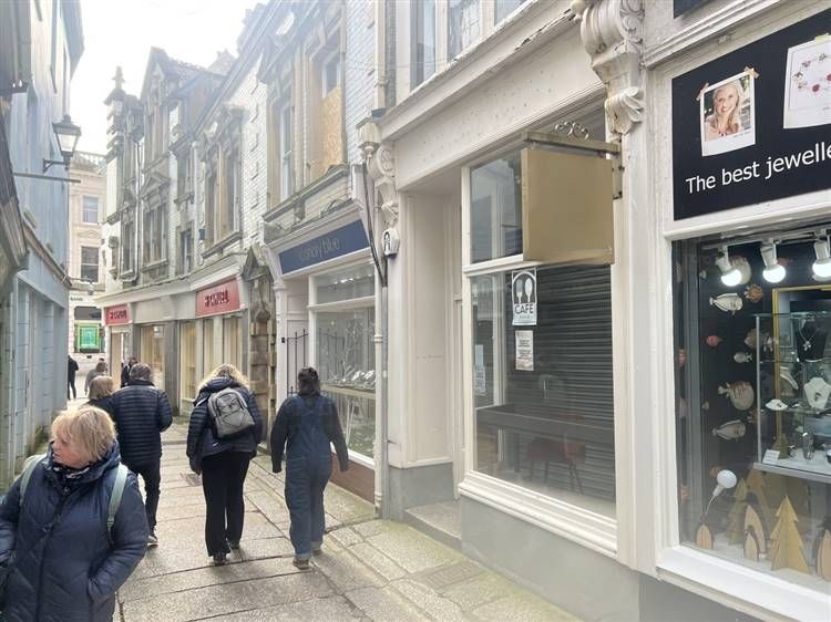 Property photo 3 of 6