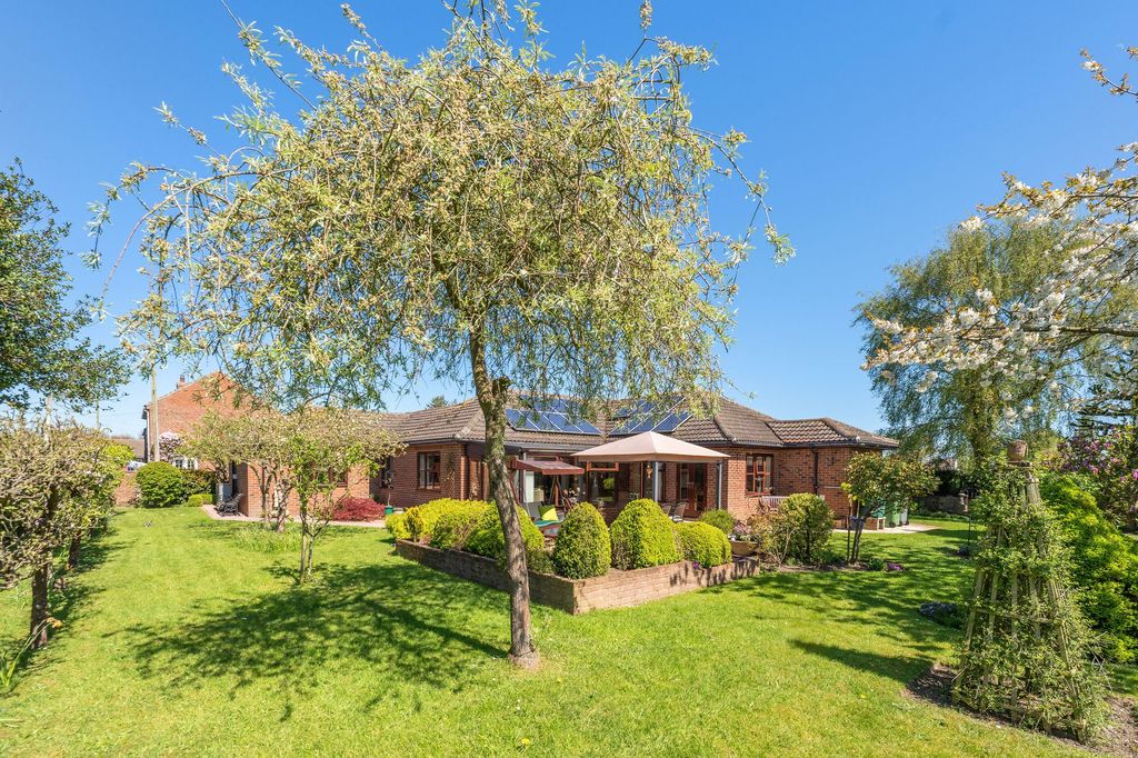 Property photo 1 of 23