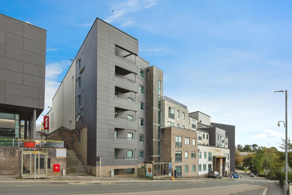 Property photo 1 of 17 Photo