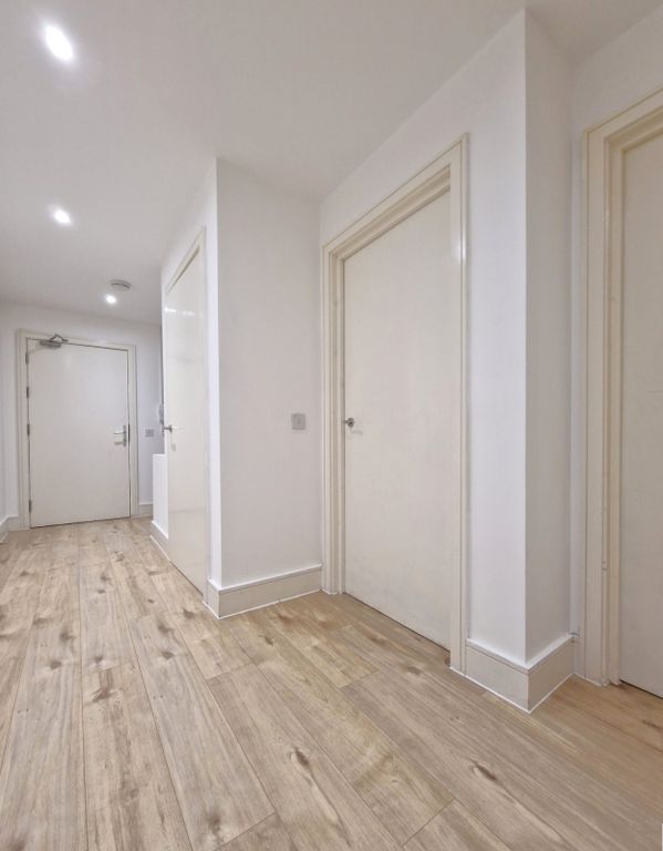 Property photo 3 of 13 Gallery