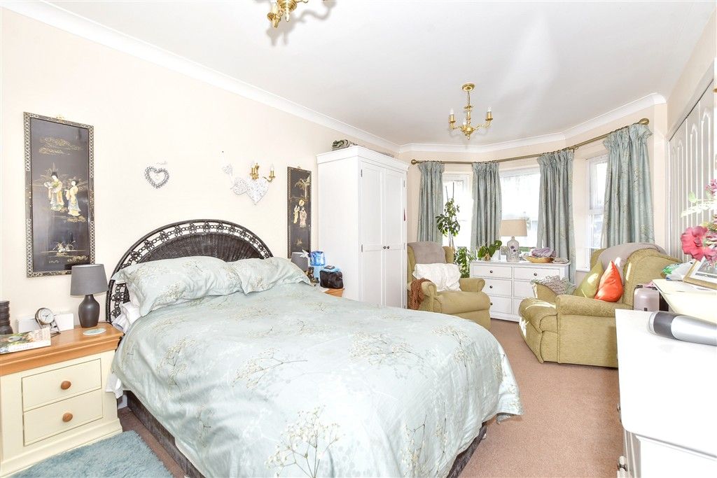 Property photo 1 of 8 Bedroom