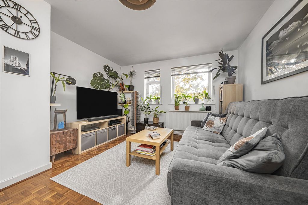 Property photo 2 of 10 Reception Room