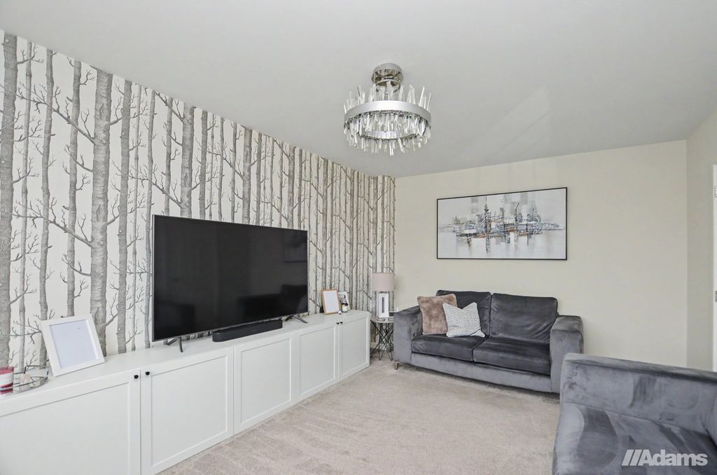 Property photo 3 of 38