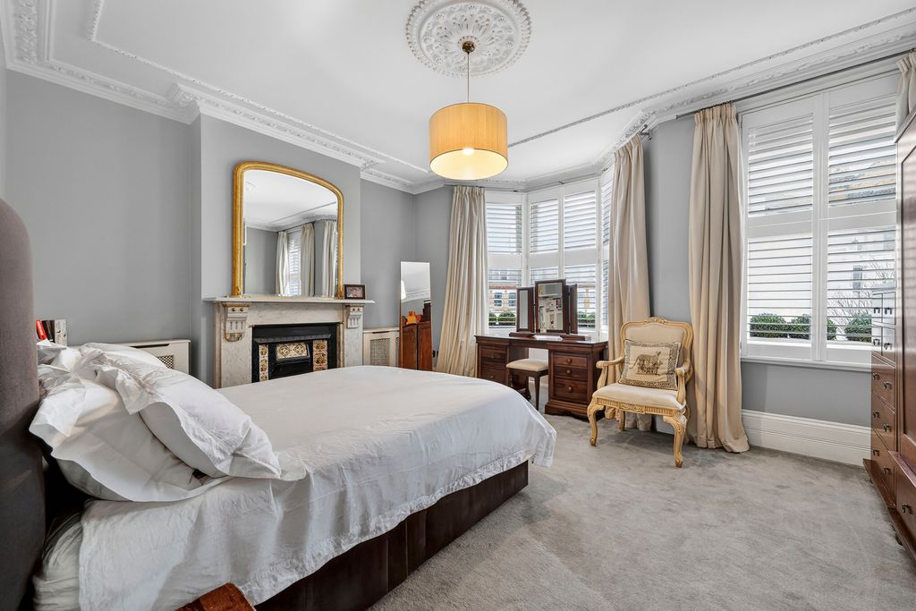 Property photo 3 of 10 Picture No. 06