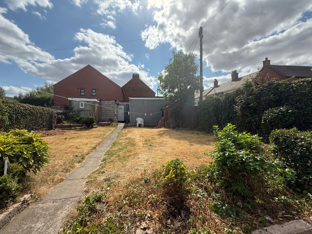 Property photo 1 of 6