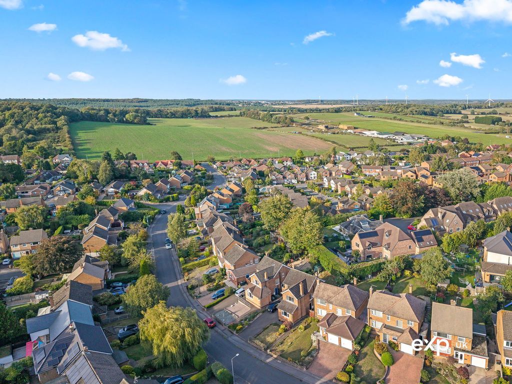 Property photo 3 of 25