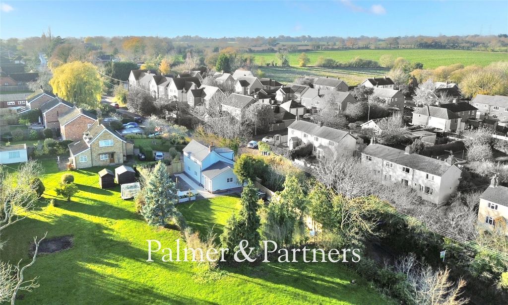 Property photo 1 of 37 Picture No. 03