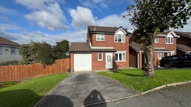 Property photo 2 of 27